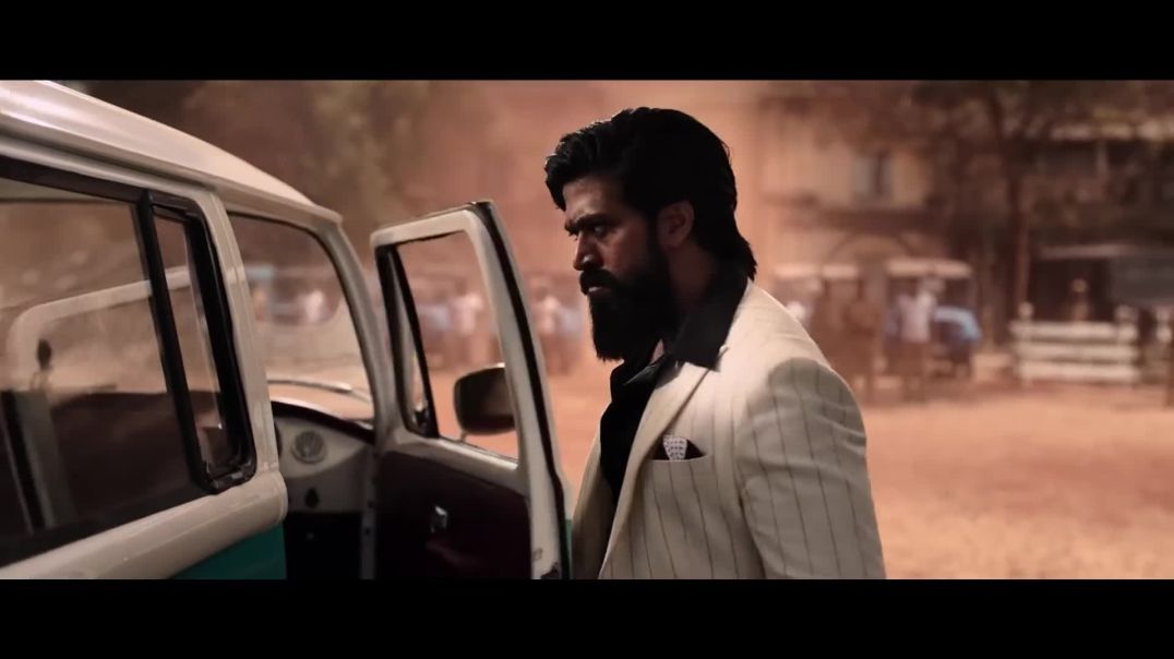 ⁣Rocky Bhai | KGF Chapter 2 | Rocking Star Yash | Prashanth Neel