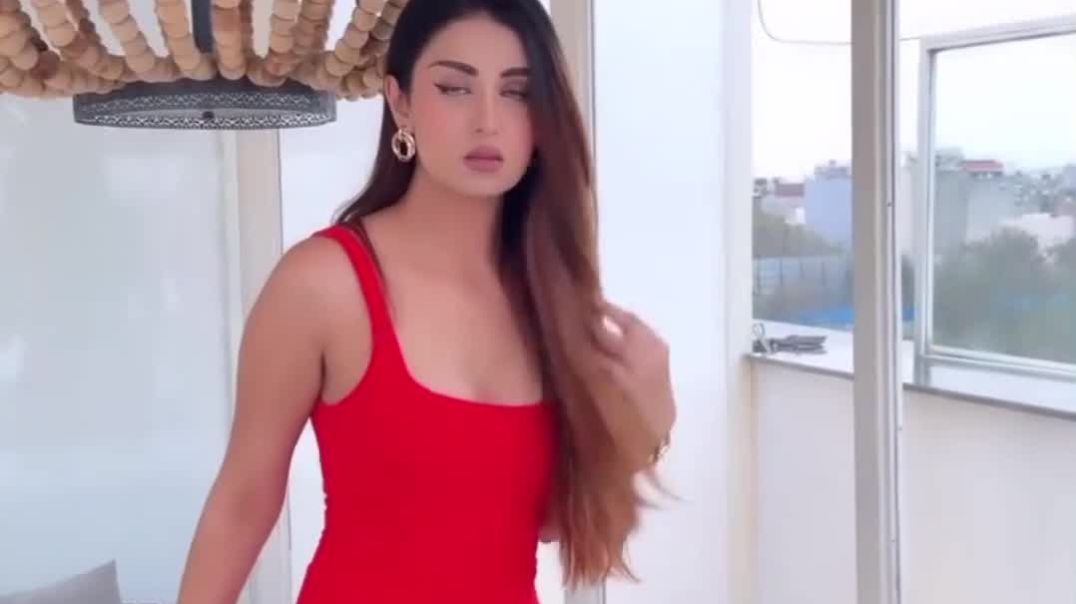 ⁣Kritika Dagar  Stunning Model From India Changing The Fashion Industry Biography